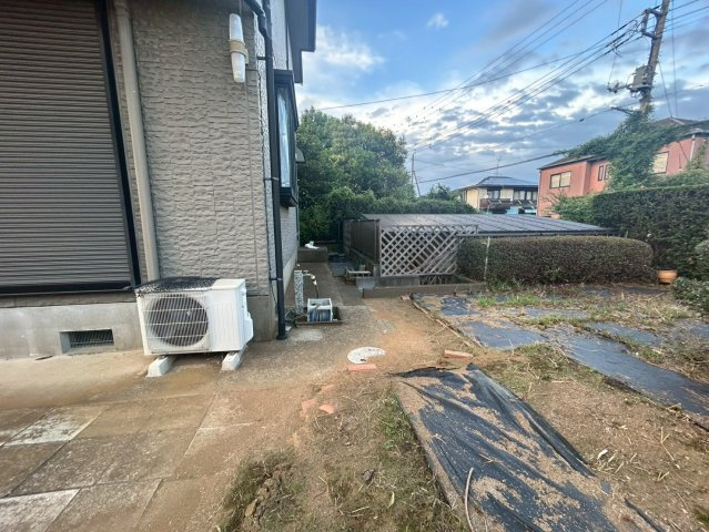 八街中古戸建ての庭