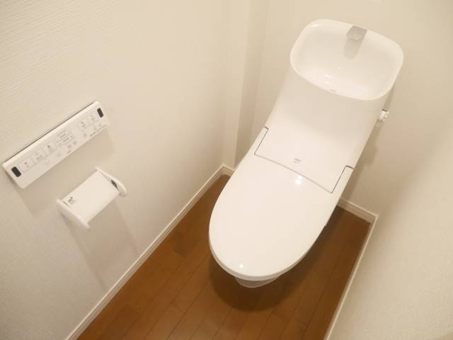 【トイレ】 | IG BILD