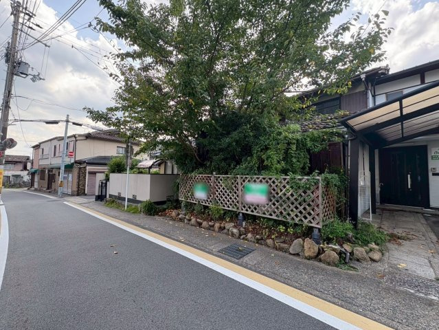 御陵下御廟野町