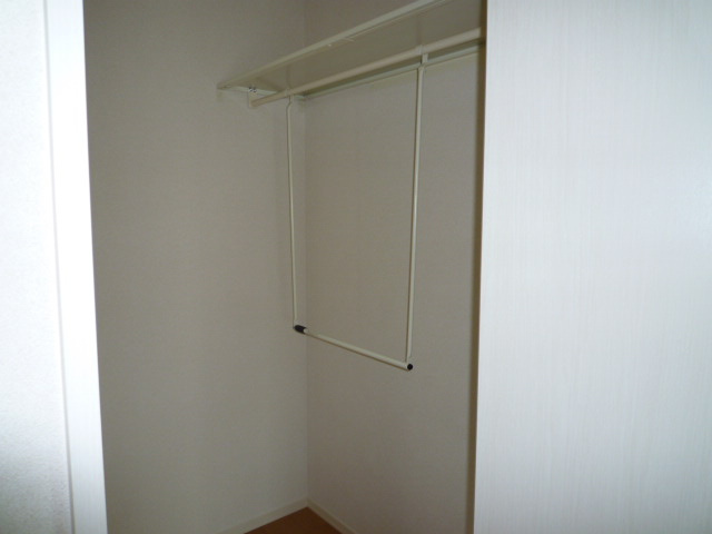 ウィステリアⅡの収納|ウォークインクローゼット