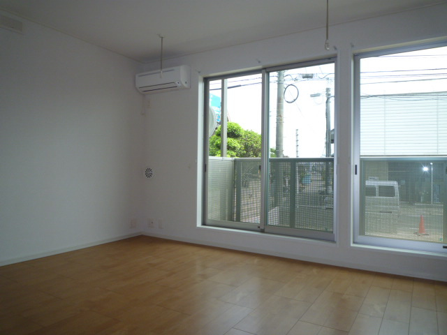 ウィステリアⅡの居間・リビング