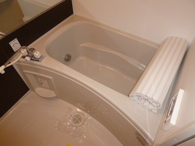 ウィステリアⅡの浴室|追い炊きバス