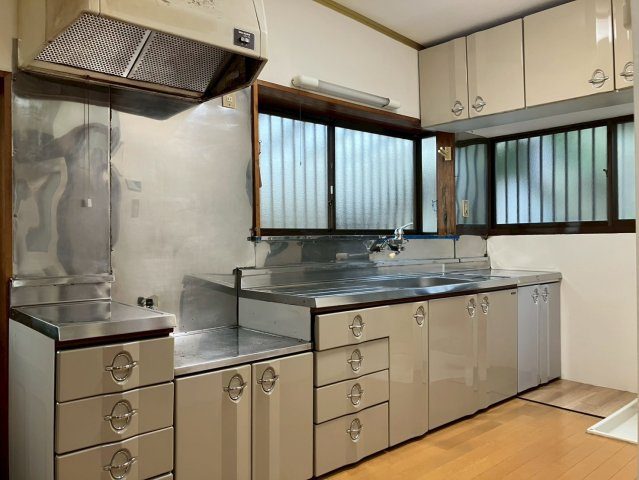 稲田戸建てのキッチン