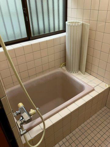 稲田戸建ての浴室