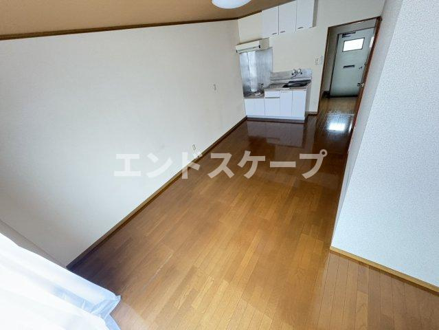 いずみハウスの居間・リビング|高崎、前橋のお部屋探しはエンドスケープまで！お客様の理想お聞かせ下さい♪