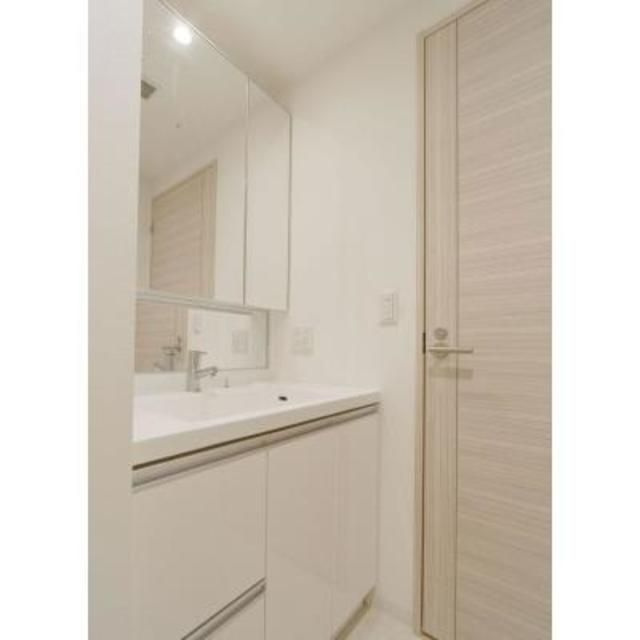 ＴＨＥ　ＴＯＫＹＯ　ＴＯＷＥＲＳ　ＭＩＤＴＯＷＥＲの独立洗面台