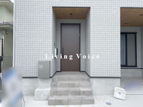 【玄関】 | 【仲介手数料０円】綾瀬市深谷中7丁目　新築一戸建て | 綾瀬市深谷中7丁目　新築一戸建て