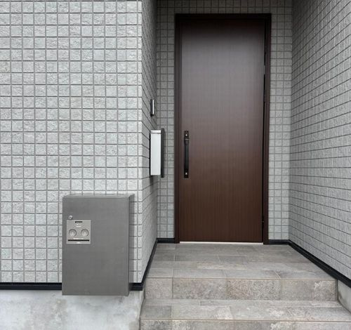 【エントランス】 | 【仲介手数料０円】綾瀬市深谷中7丁目　新築一戸建て | 綾瀬市深谷中7丁目　新築一戸建て