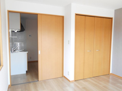 【洋室】 | スカイパレス | 使い勝手のいい洋室です