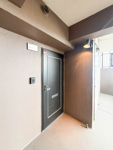 ライオンズマンション築地口弐番館の玄関|ゆったりとした玄関です