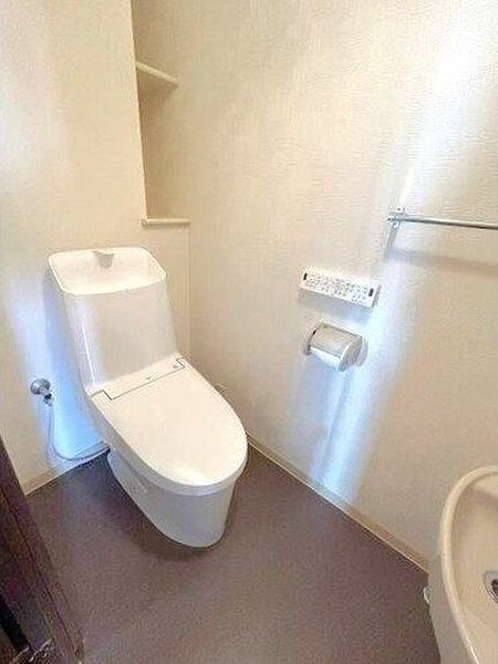 ライオンズマンション築地口弐番館のトイレ