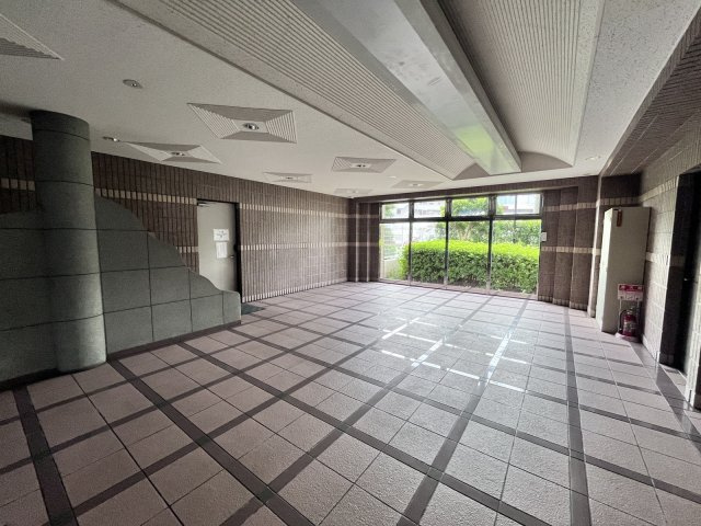 藤崎ロジュマンのエントランス