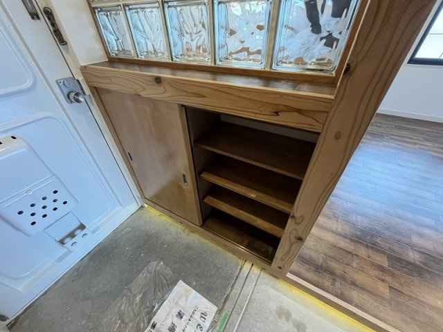 大桝マンションの玄関