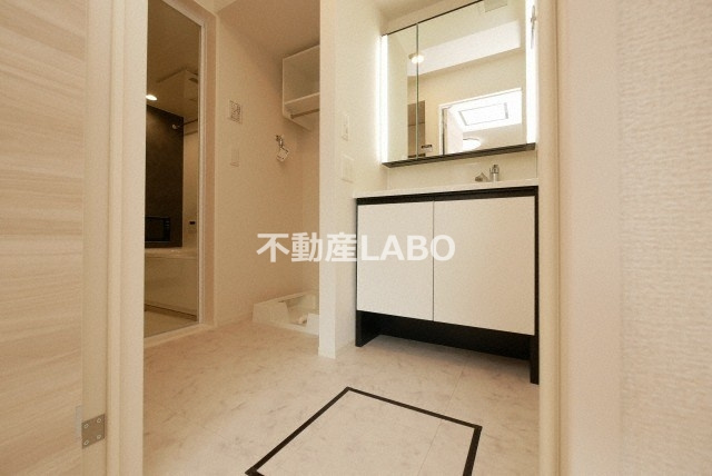 Clashist平野西Northの洗面所