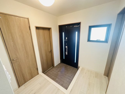 【玄関】 | 大宮中ノ社町　戸建