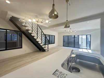 【居間・リビング】 | 大宮中ノ社町　戸建