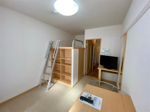 レオパレス壽光Ⅰの居間・リビング