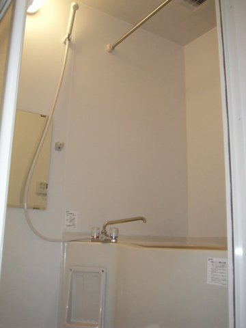 レオネクストミーヤ前野の浴室