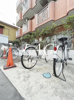 【その他共用部分】 | ロザール大宮 | 駐輪場です。