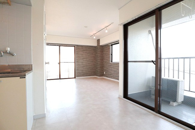 パークヒルズ美堀の居間・リビング|写真は同建物の別部屋を参考に掲載しております。