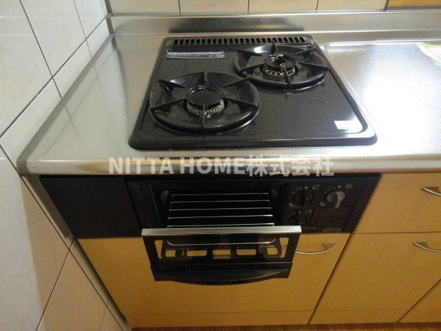 ル・シエル・ブル篠山のキッチン|家事のしやすい２口コンロがついています◇