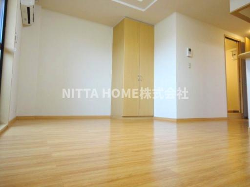 ル・シエル・ブル篠山の居間・リビング|１１．１帖のリビングルームです☆彡