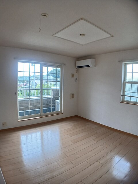 プロムナードⅡの居間・リビング