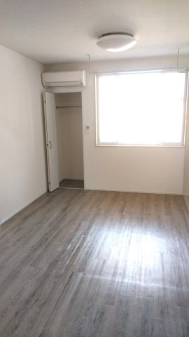 ルピナスの寝室