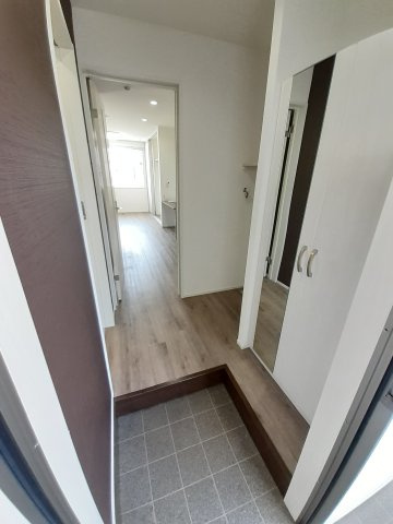 ルピナスの玄関