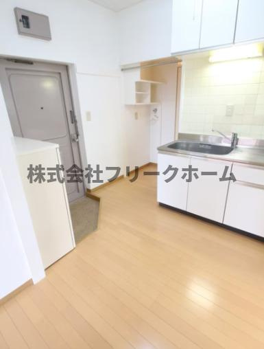 健生ビルの居間・リビング