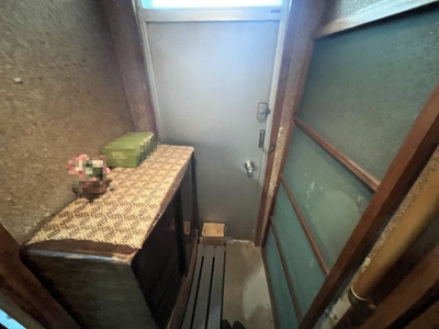 【玄関】 | 生駒郡三郷町信貴ケ丘3丁目