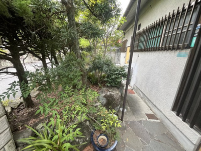 【庭】 | 生駒郡三郷町信貴ケ丘3丁目
