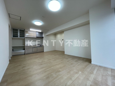 【居間・リビング】 | 東邦ビル多摩川 | ゆったり過ごせる居間です