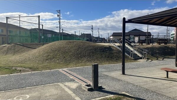 スマイルM&E東館の周辺