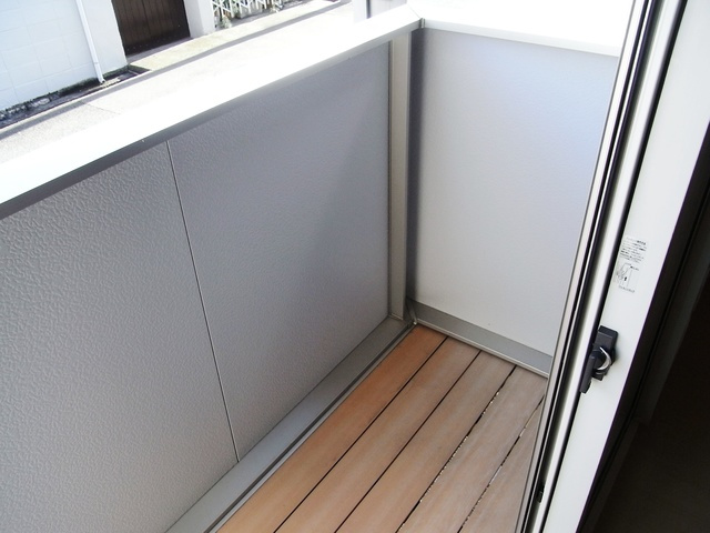 サニーレジデンスのバルコニー