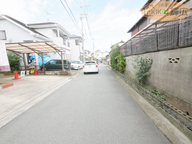 【前面道路含む現地写真】 | 高砂市阿弥陀町魚橋　中古戸建