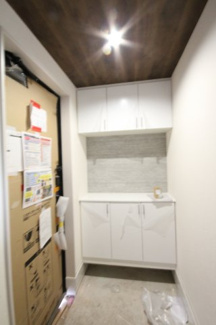 【玄関】 | 三郷市早稲田第2 | 玄関収納あります