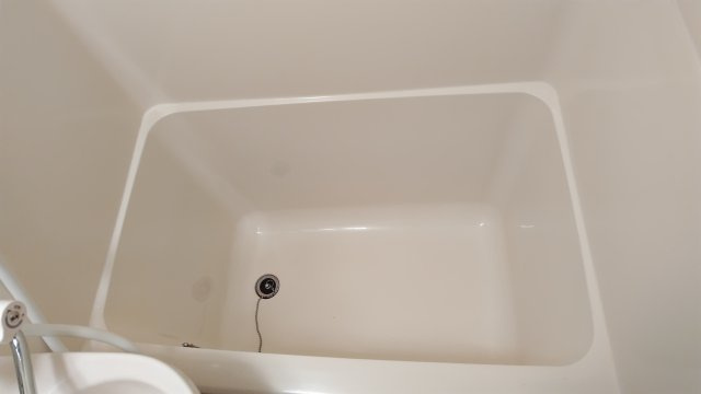 レヂオンス西武柳沢の浴室