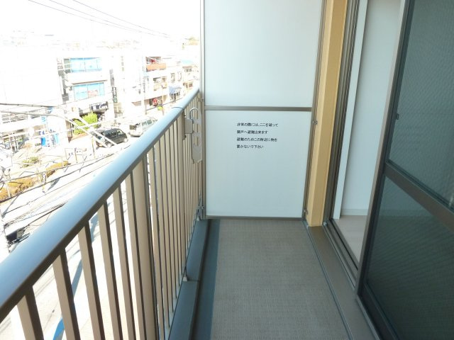 アセントワイ津田沼のバルコニー|日当たりの良いバルコニーは洗濯物も良く乾きます