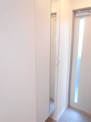 【玄関】 | Ｐｒｅｎｄｒｅ(プランドール) | 収納もある玄関です