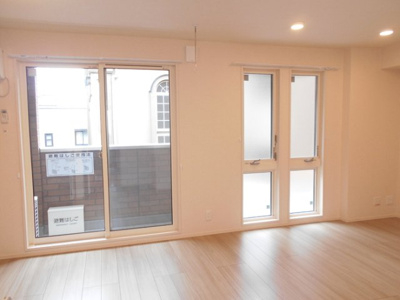 【居間・リビング】 | Ｐｒｅｎｄｒｅ(プランドール) | こちらの居間で趣味の時間をお楽しみください