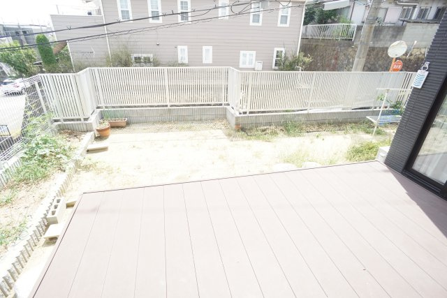 青葉台1丁目戸建の庭