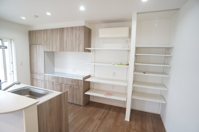青葉台1丁目戸建のキッチン