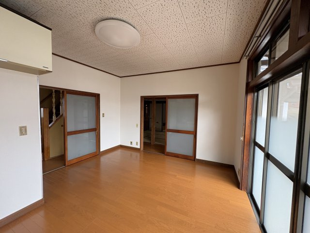 茂原市高師390貸家の居間・リビング