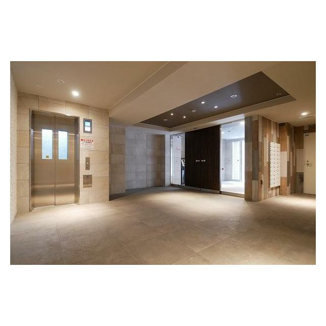 マキシヴシーン南千住のロビー