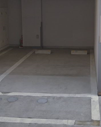 マキシヴシーン南千住の駐車場