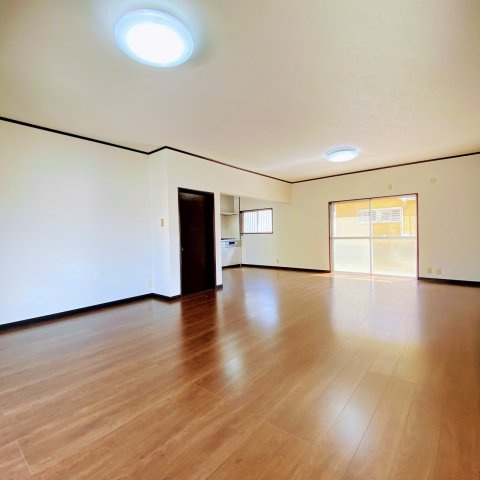 北六甲台1丁目の居間・リビング|LDK