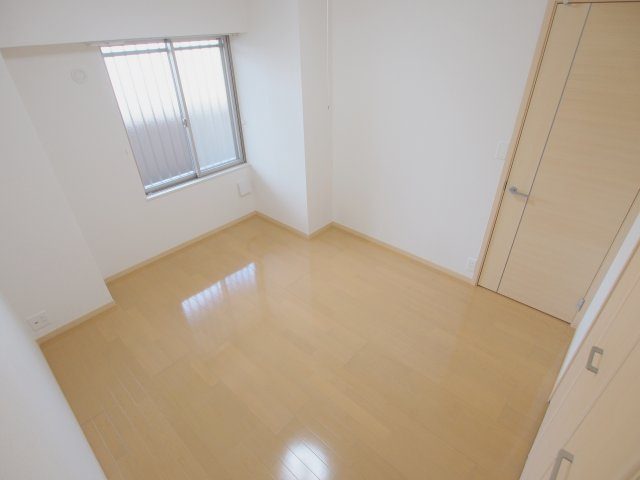 グランツ大町の寝室