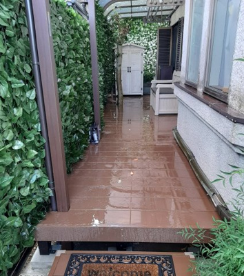 【その他】 | 宝塚市中筋山手3丁目　中古戸建 | 人気の人工木デッキは色褪せにくく天然木の風合い。腐らない耐候性でお手入れも安心