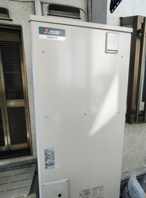 【発電・温水設備】 | 宝塚市中筋山手3丁目　中古戸建 | 2023年6月エコキュート（深夜電力）設置